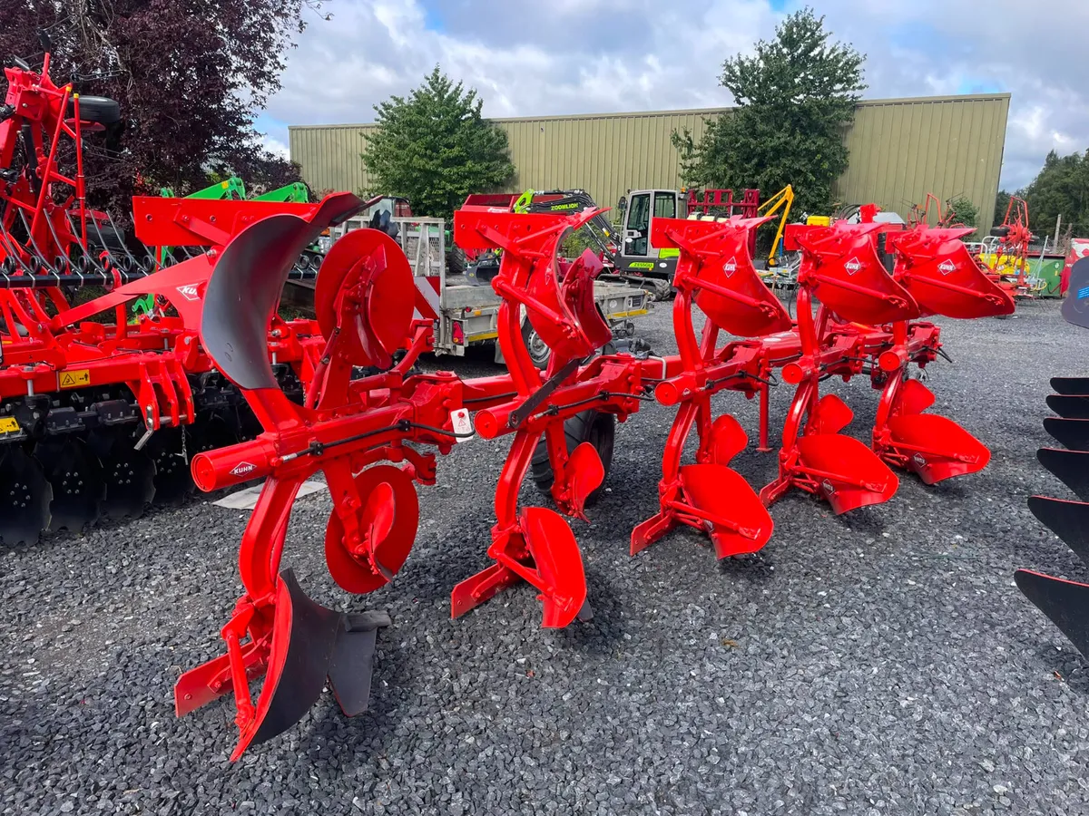 Kuhn  VARI-MASTER 123 plough - Image 3