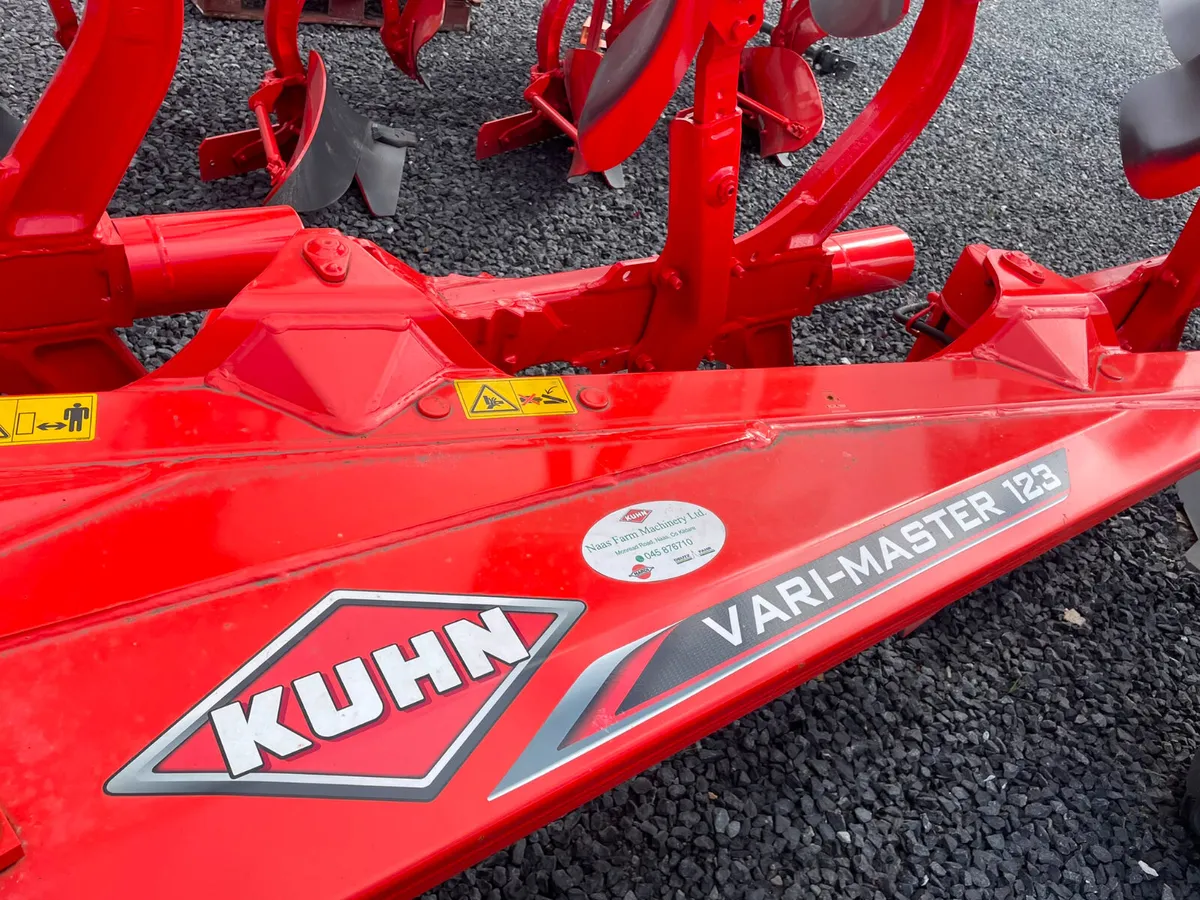 Kuhn  VARI-MASTER 123 plough - Image 4