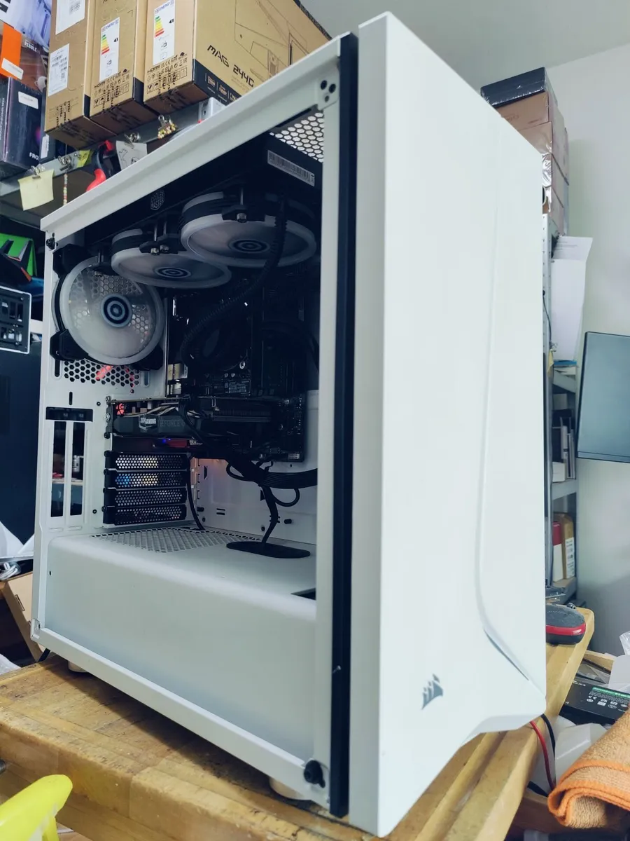 Custom Gaming Pc Intel i7/16gb Ram/GTX1660SUPER/ss - Image 1