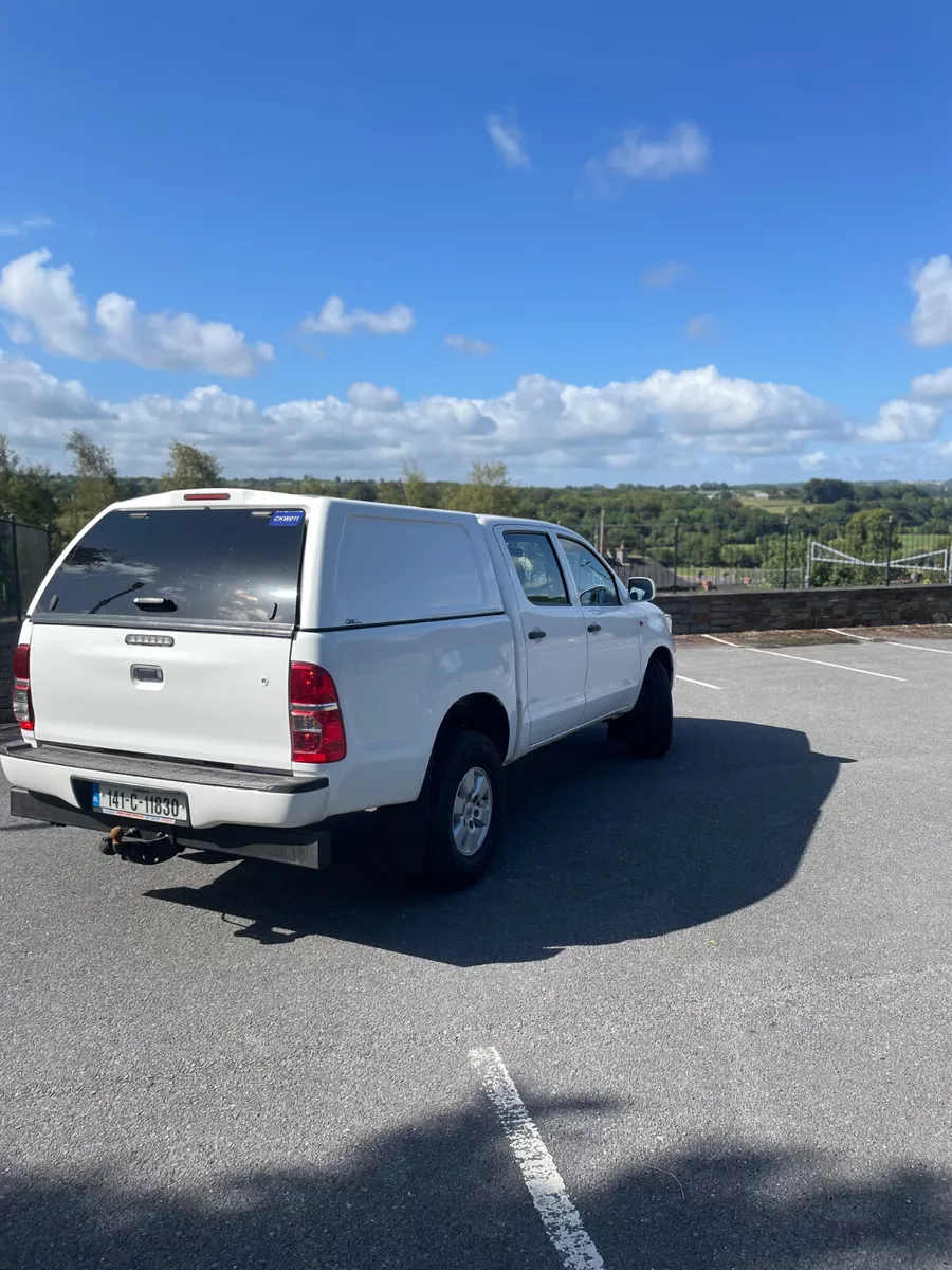 Toyota Hilux 2014 - Image 2