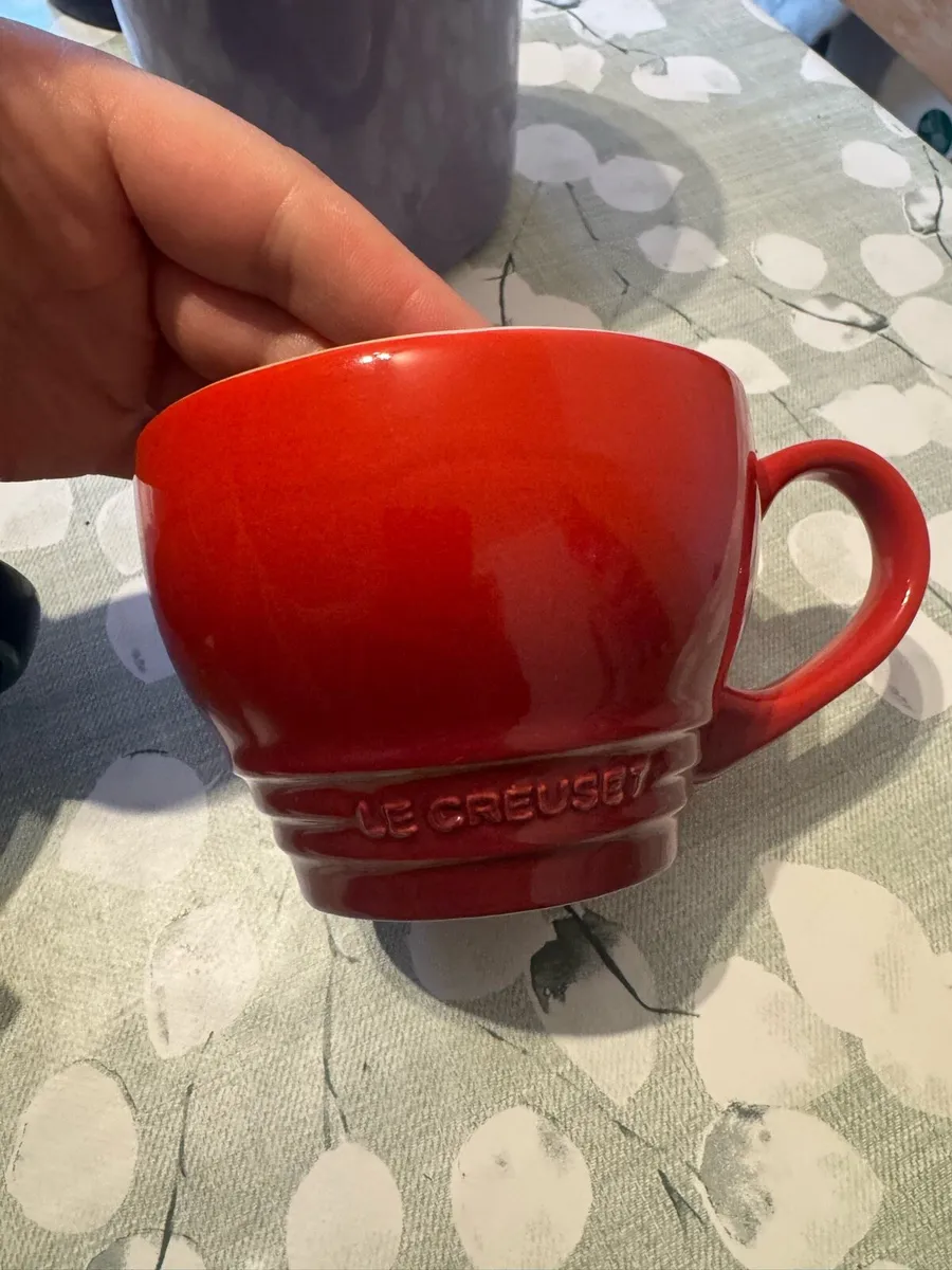 2 Le Creuset Mugs - Image 2