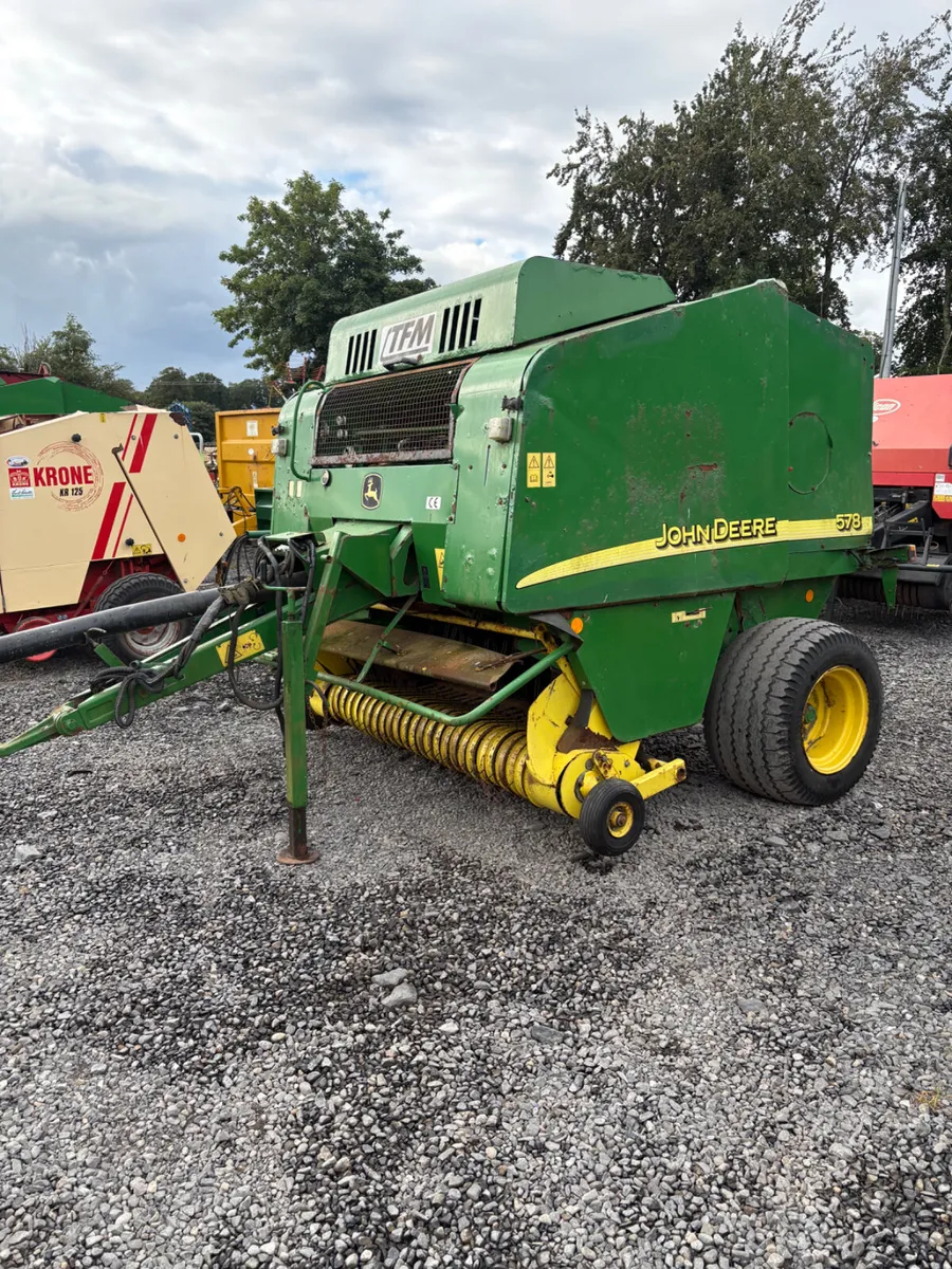 John Deere Round Bailer - Image 1