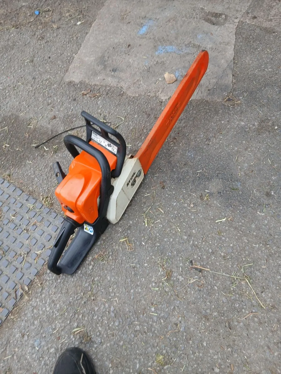 Sthil MS 180 chinasaw running 100-percent - Image 3