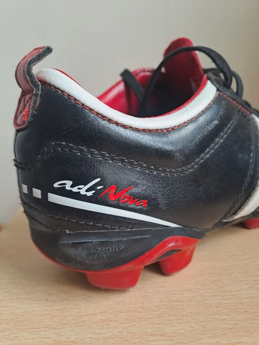 Football shoes - Image 3