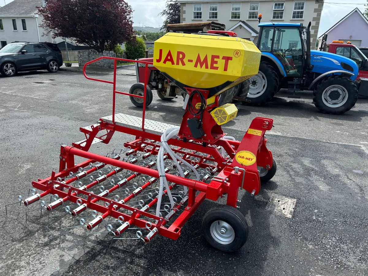 New Jarmet 3Metre Grass Harrow with Air Seeder - Image 4