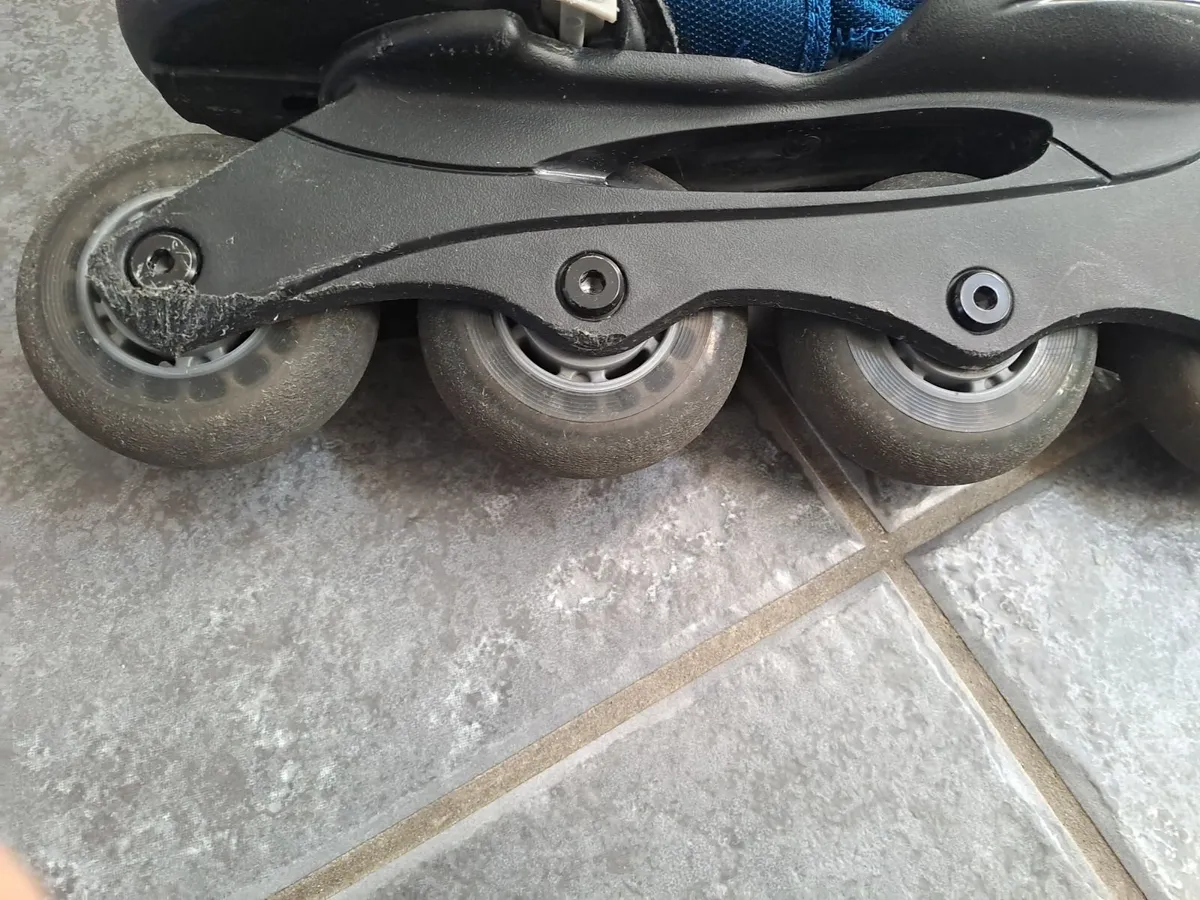 Roller blades - Image 4