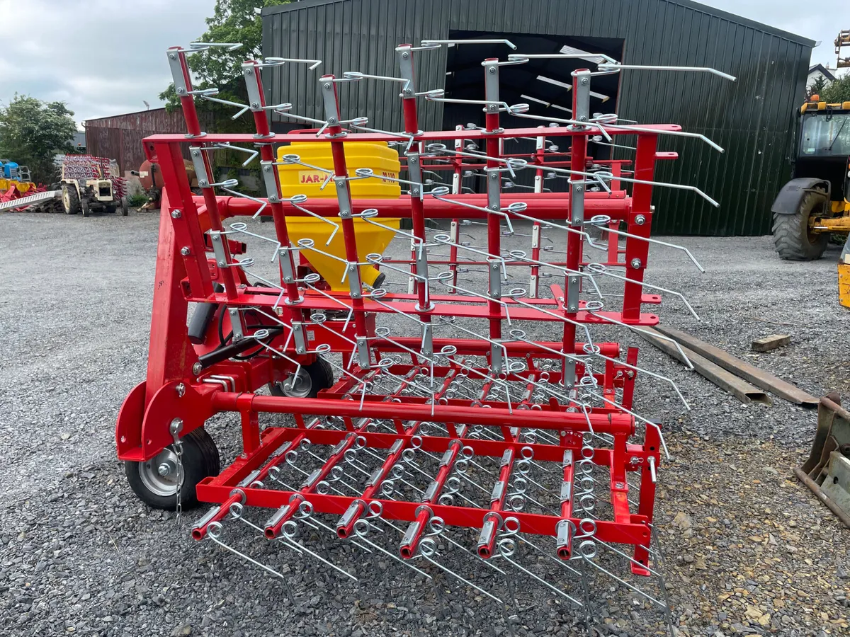 New Jarmet 6Metre grass Tyne Harrow with seeder - Image 4