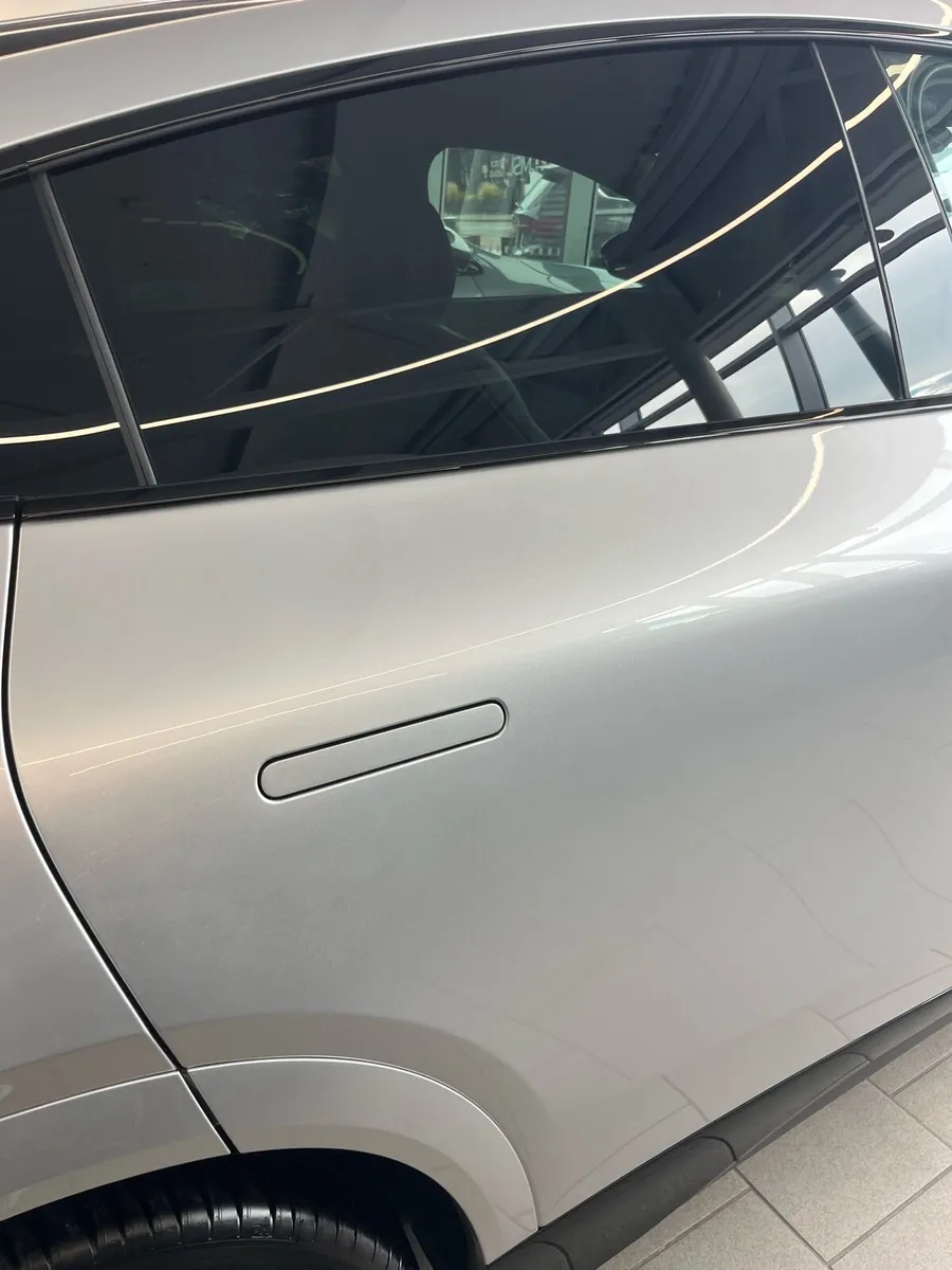 Car windows - Image 2