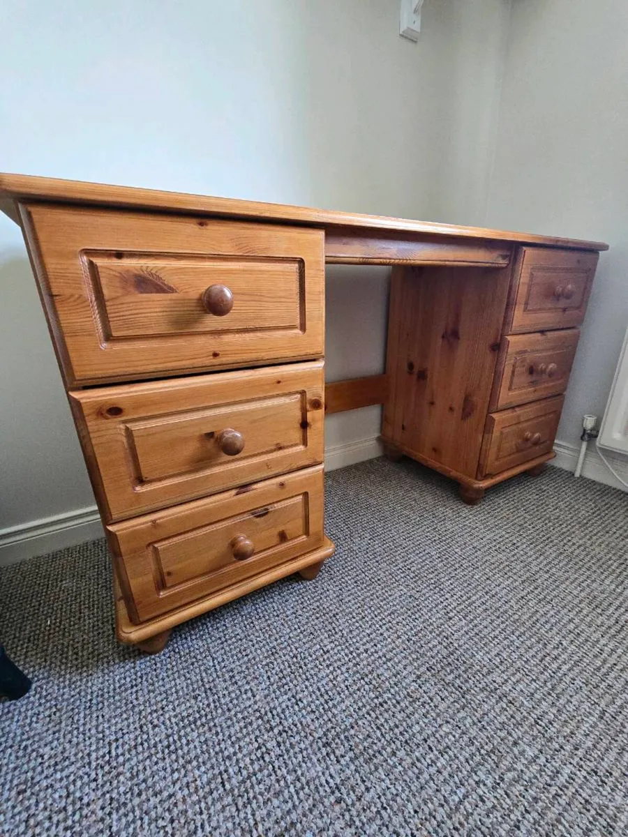 Dressing Table - Image 3