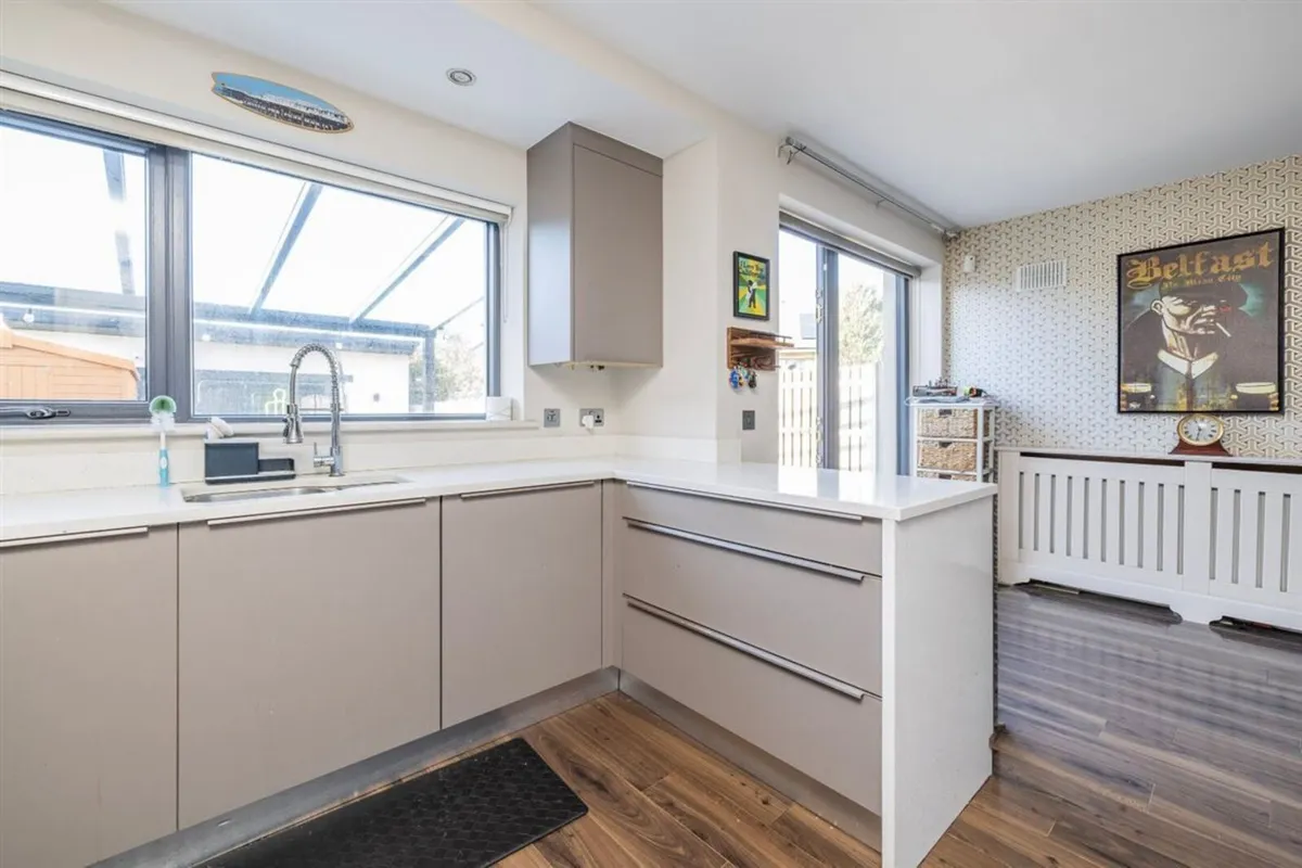 Kitchen - Image 3