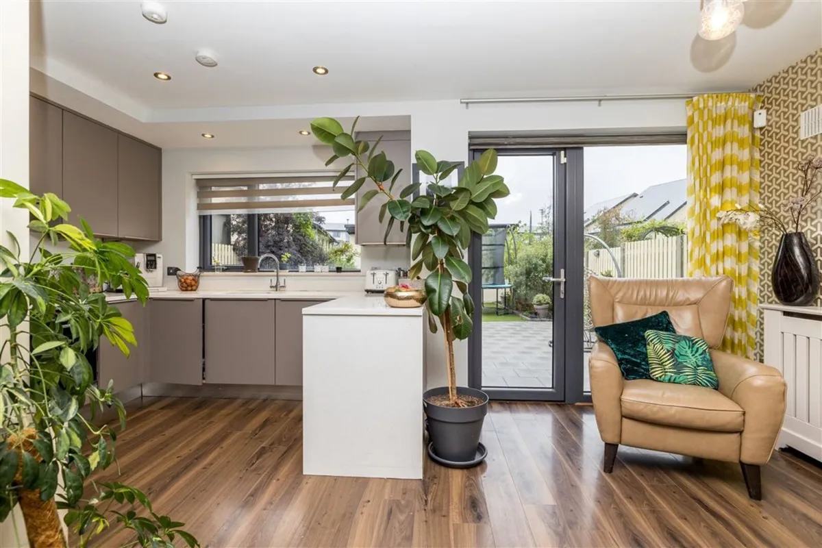 Kitchen - Image 4