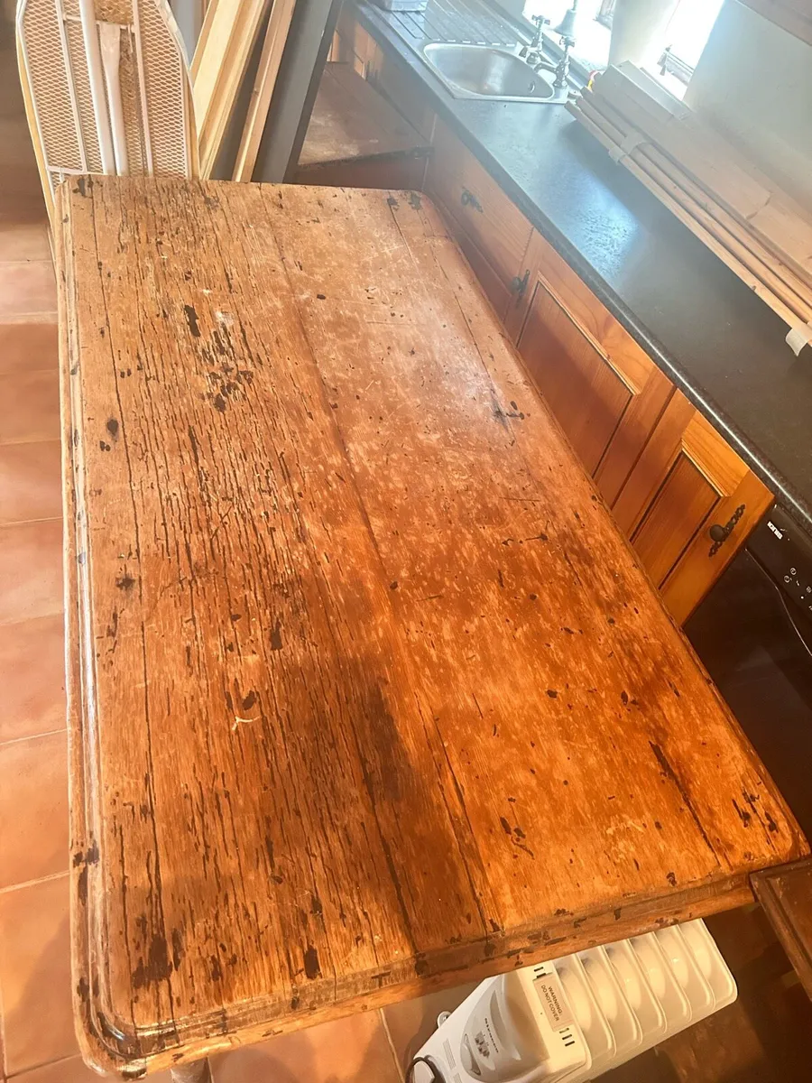 Large dining table - Image 2