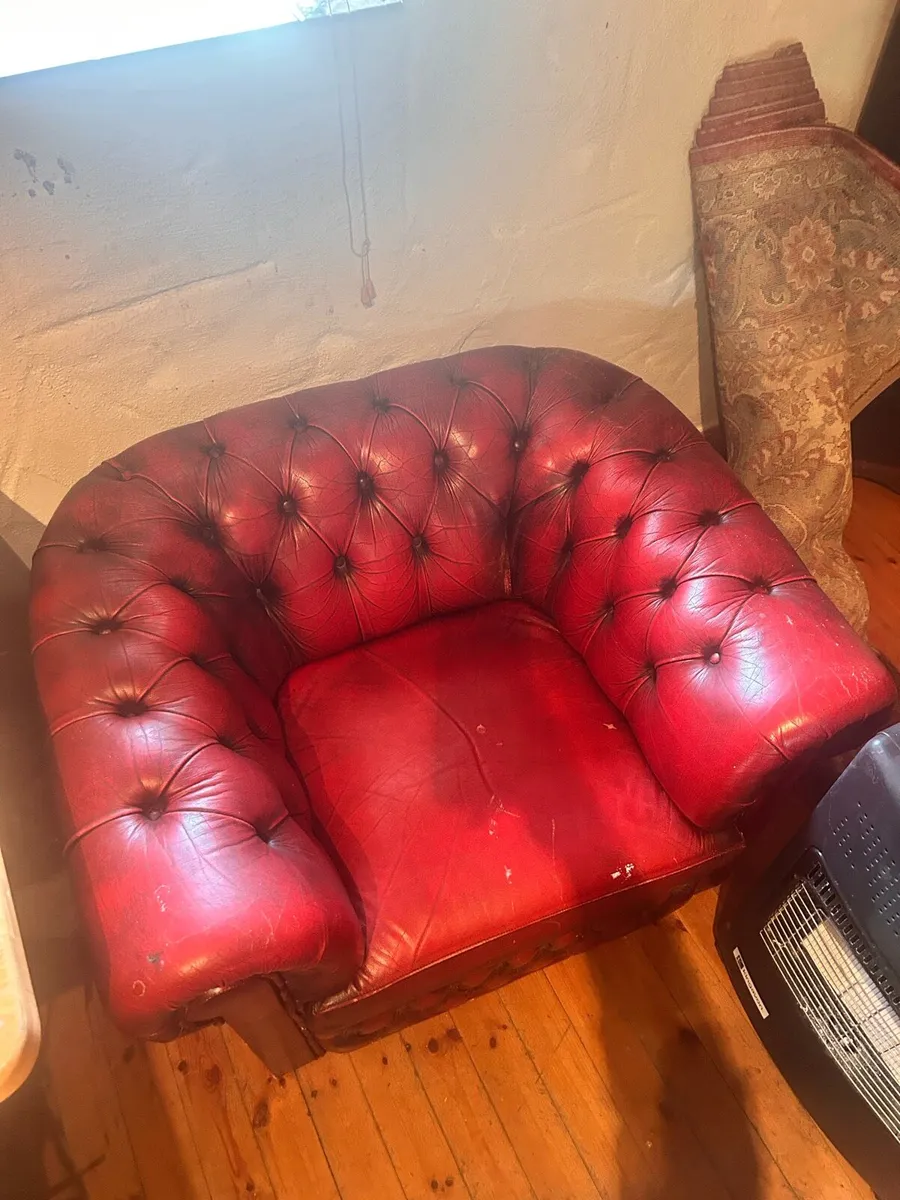 Chesterfield chairs x 2 - Image 3