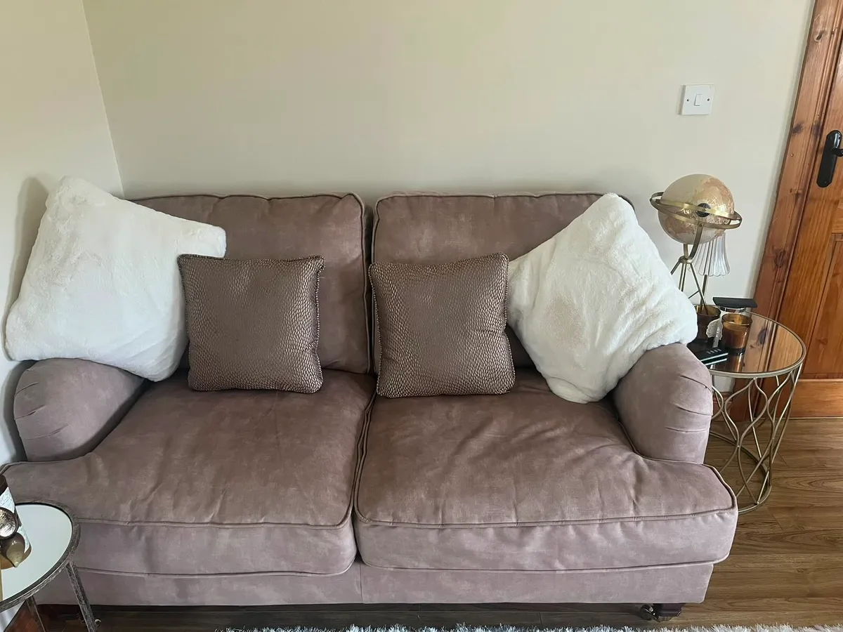 Sofa - Image 3
