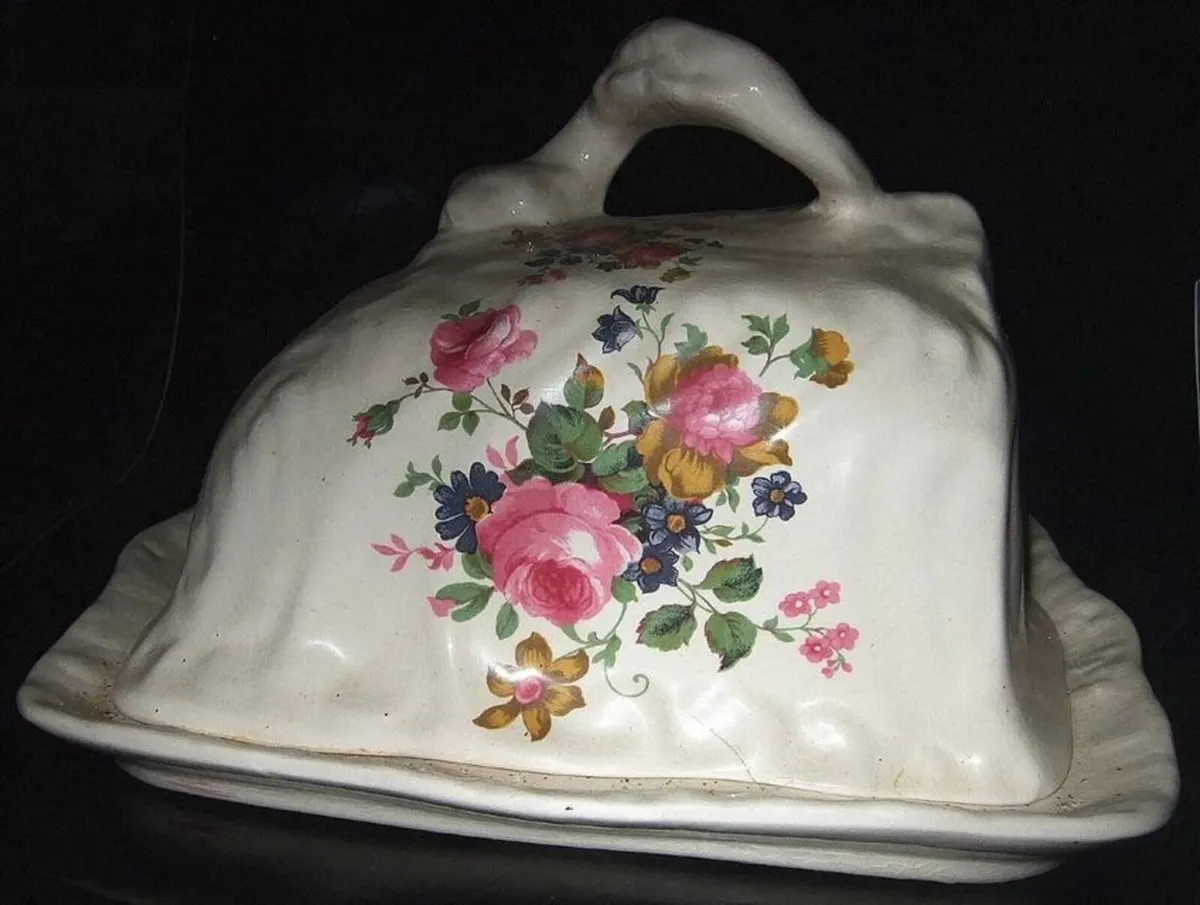 Pristine Vintage Swinnertons Floral Cheese Dish - Image 3