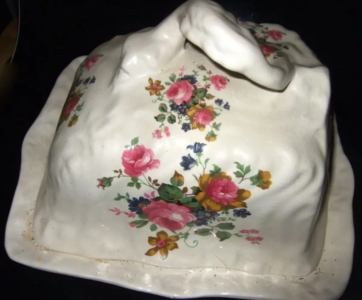 Pristine Vintage Swinnertons Floral Cheese Dish - Image 4