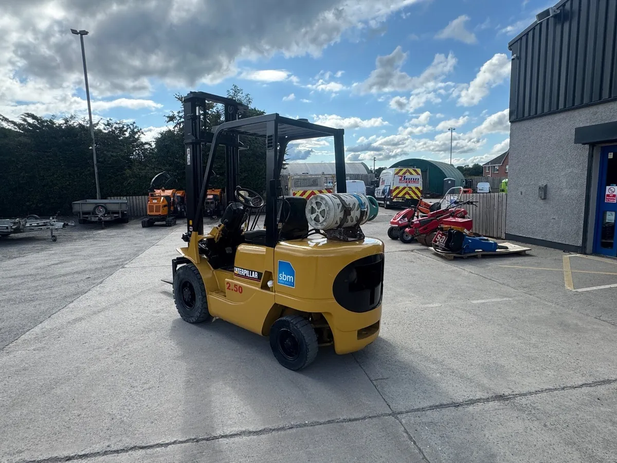 Caterpillar forklift gas - Image 3