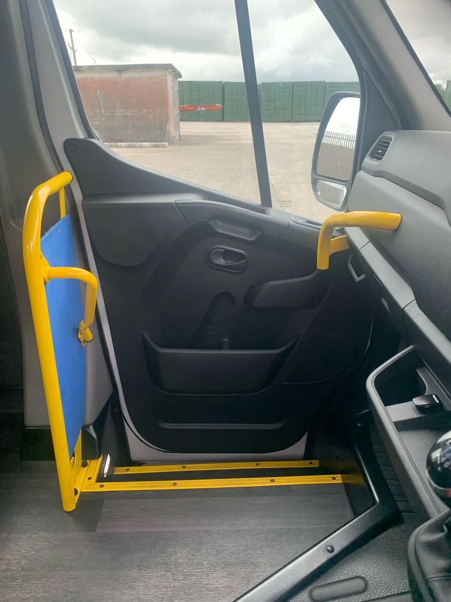 Wheelchair Accessible Renault Master - Image 2
