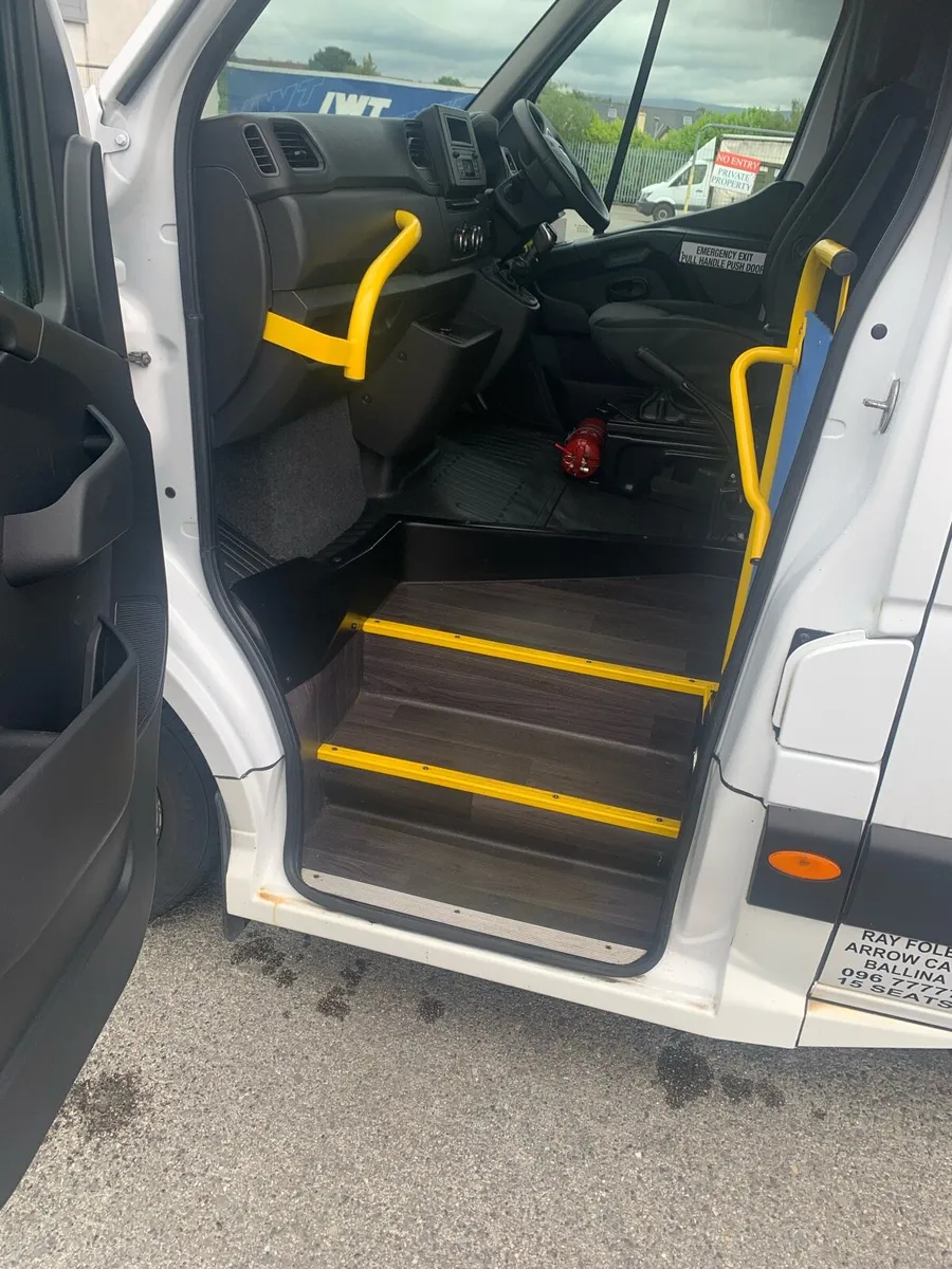 Wheelchair Accessible Renault Master - Image 3