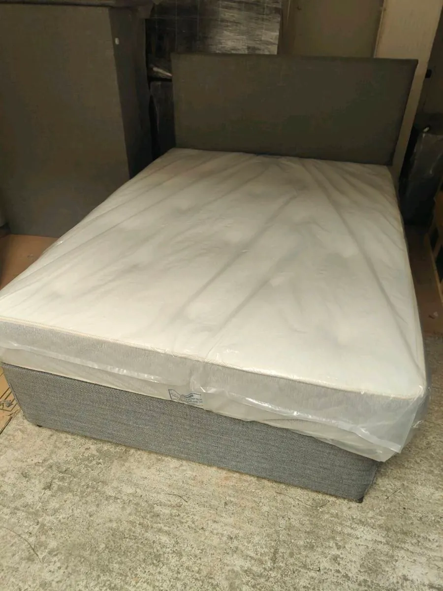 Double divan bed - Image 3