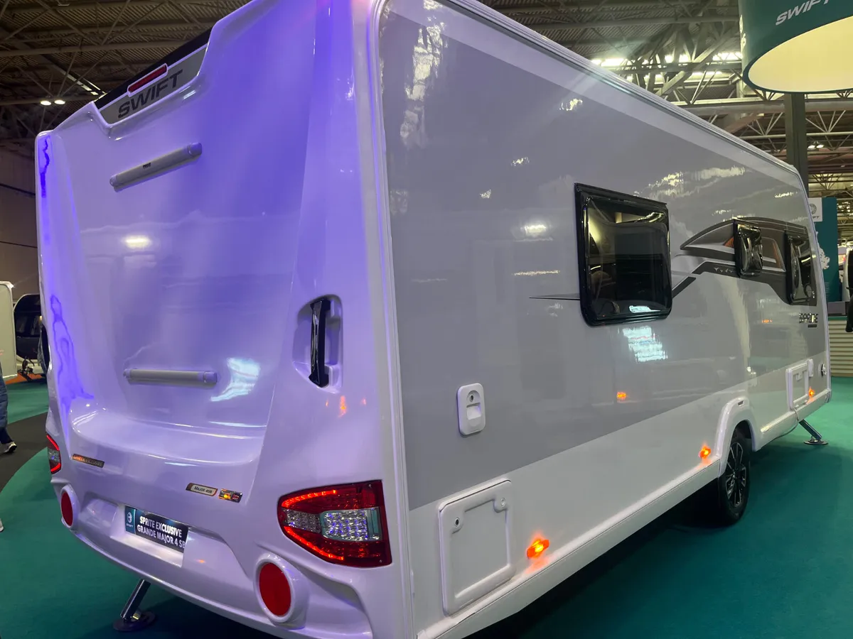 NEW SWIFT MAJOR 4 SB D/SPECIAL4/5 BERTH ISLAND BED - Image 3