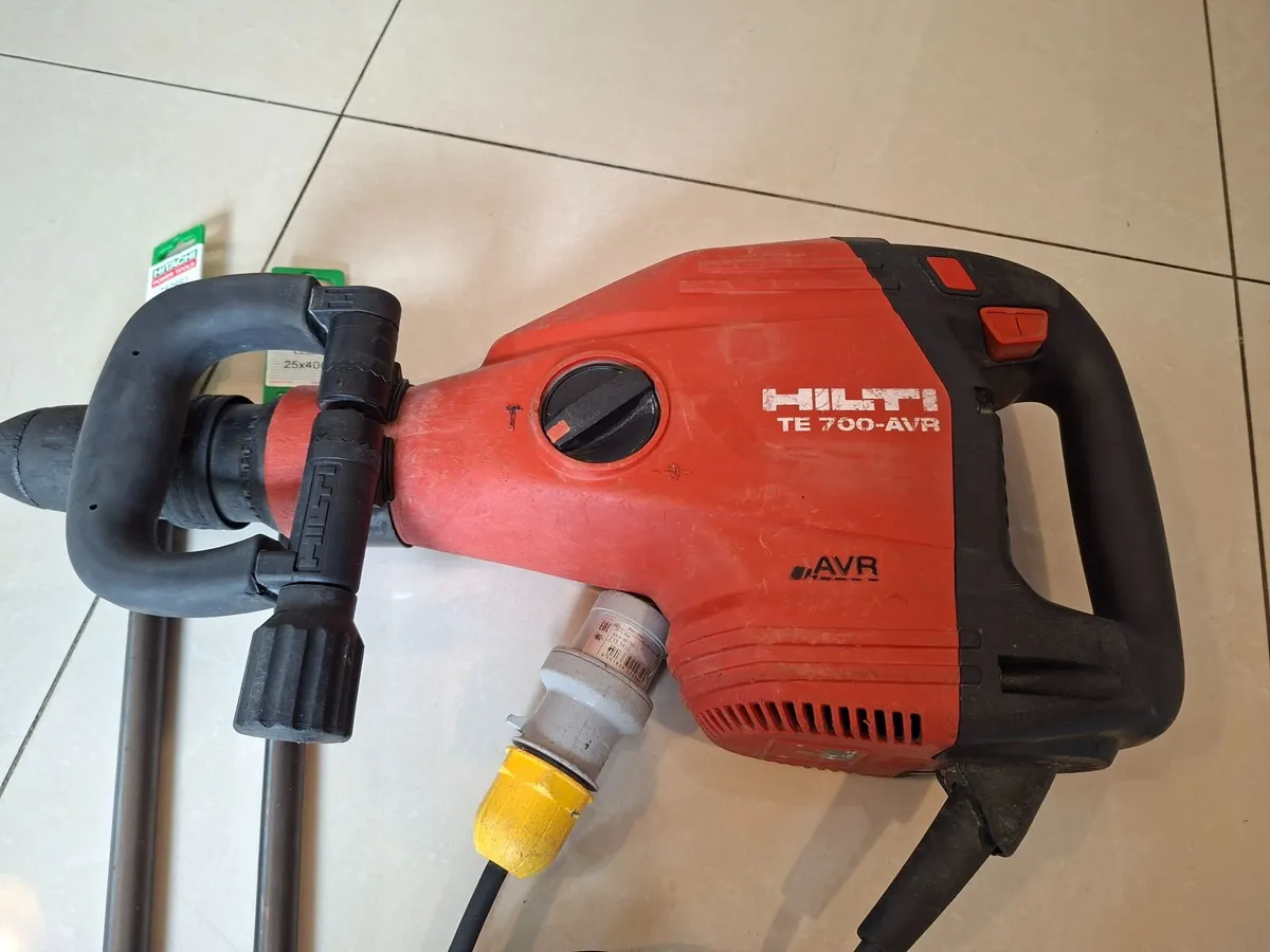 Hilti TE 700-AVR Sds Max Breaker 110v - Image 2