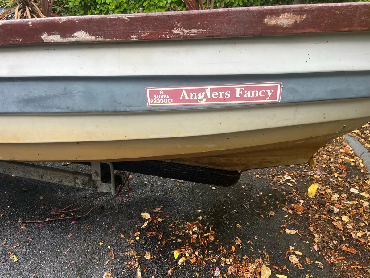 19ft Lake Boat - Image 4
