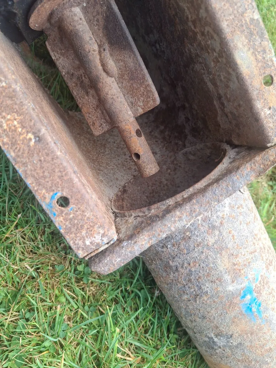 Meal auger gearbox wanted - Image 1