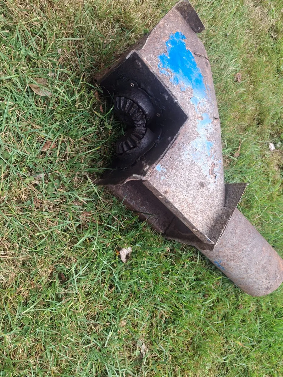 Meal auger gearbox wanted - Image 3