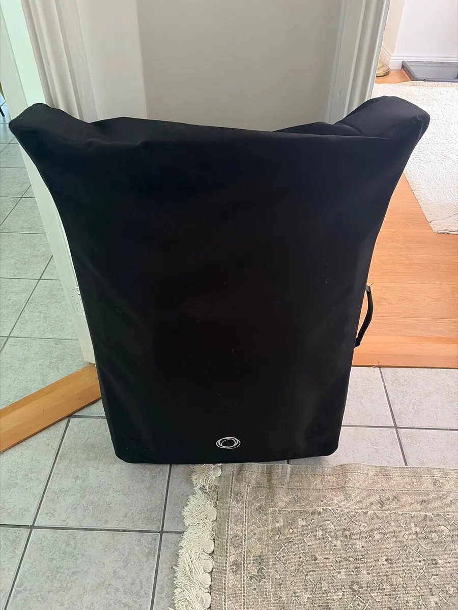 Bugaboo Stardust travel cot - Image 2