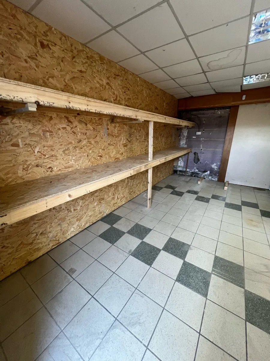 Storage unit - Image 2