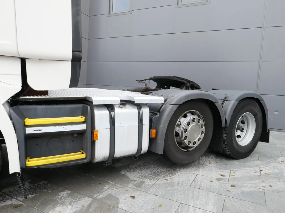 Scania R450 - Topline - 6x2 Mid - T1-03296 - 2015 - Image 4