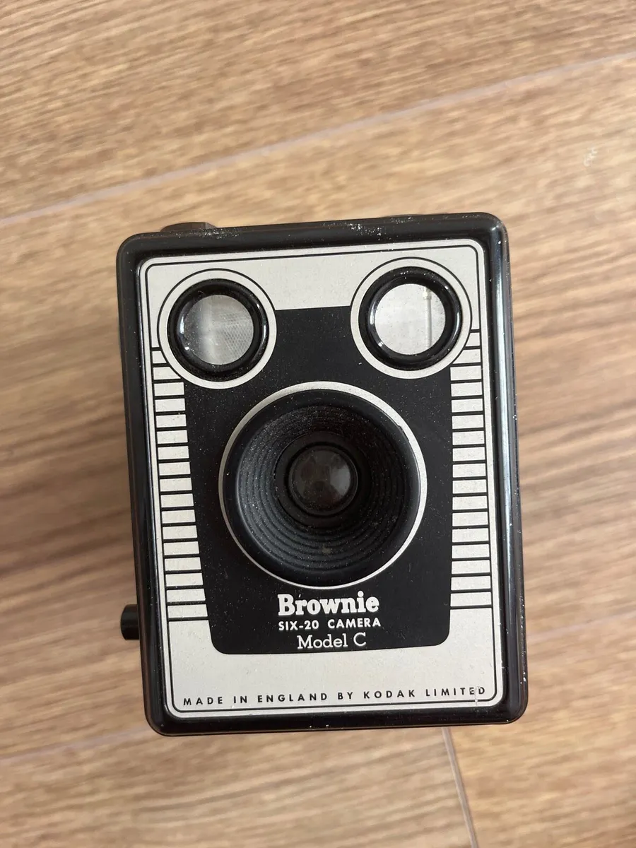 Brownie six-20 Camera Model C - Image 1