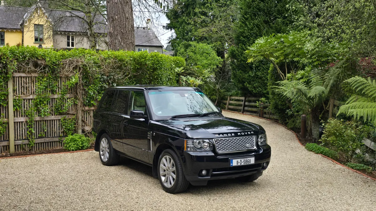 2011 Range Rover 4.4 Diesel 87,000miles & €333 - Image 1