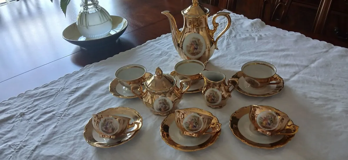 BONE CHINA COFFEE SET - Image 1