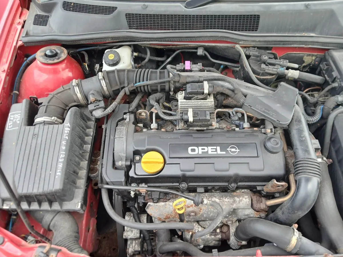 Opel Astra 2004 - Image 4