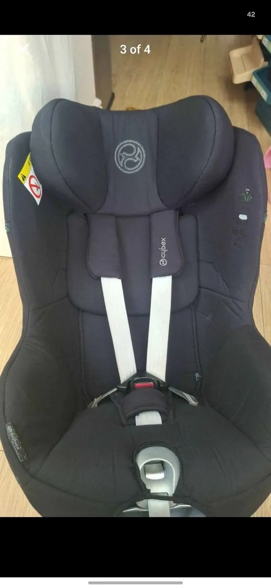 Cybex car seat & 360 base - Image 1