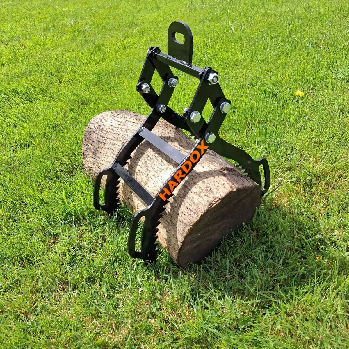 The Fang - Heavy Duty Hand Timber Grab - Image 1