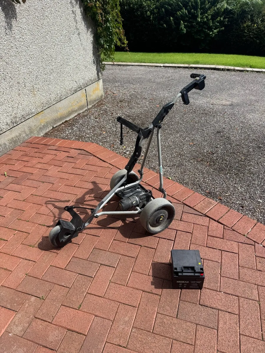 Powakaddy golf trolley - Image 1