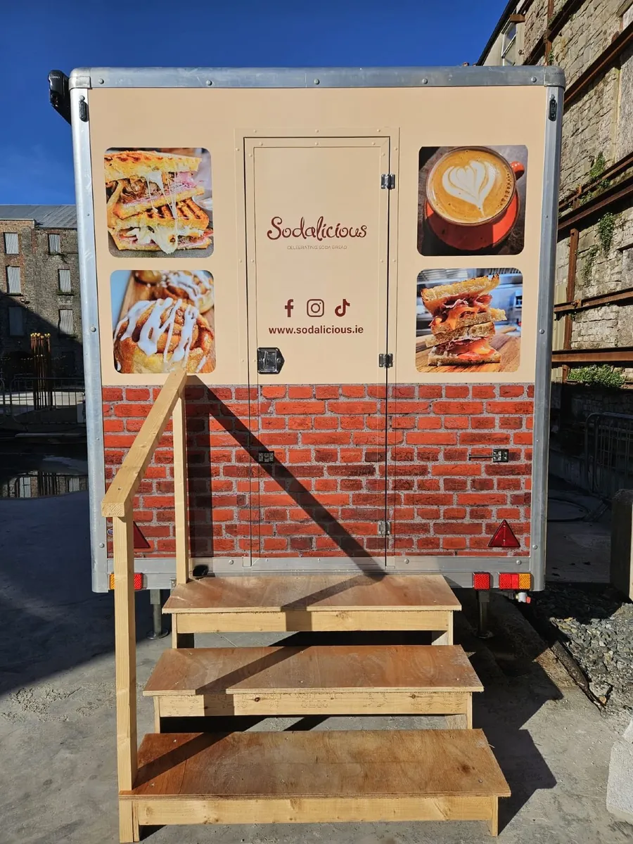 Food Trailer - Image 2
