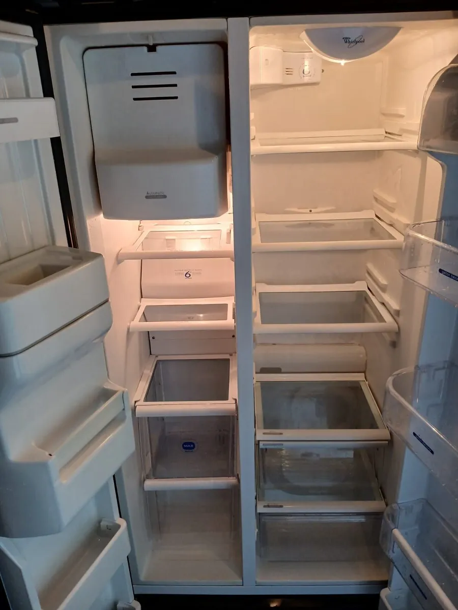WHIRLPOOL AMERICAN FRIDGE AND FREEZER - Image 2
