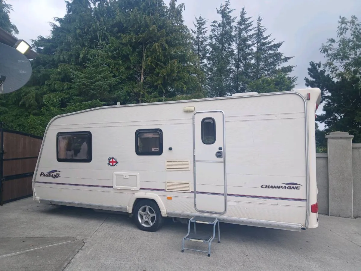 4 berth Bailey pageant - Image 1