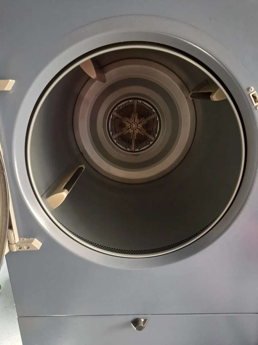 Comerical Gas Dryer - Image 2