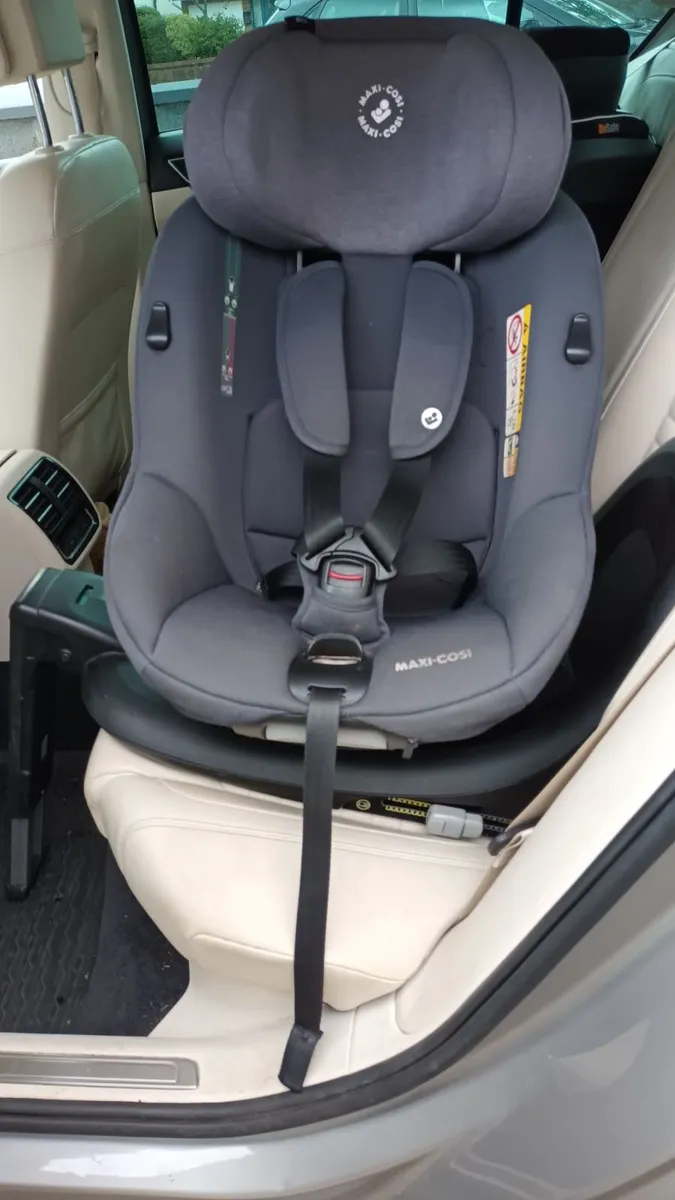 Childs car seat - Image 1