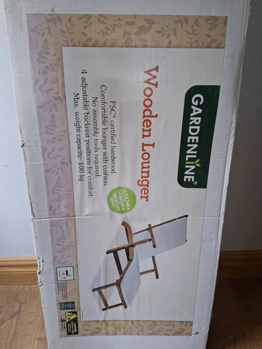 Wooden Lounger