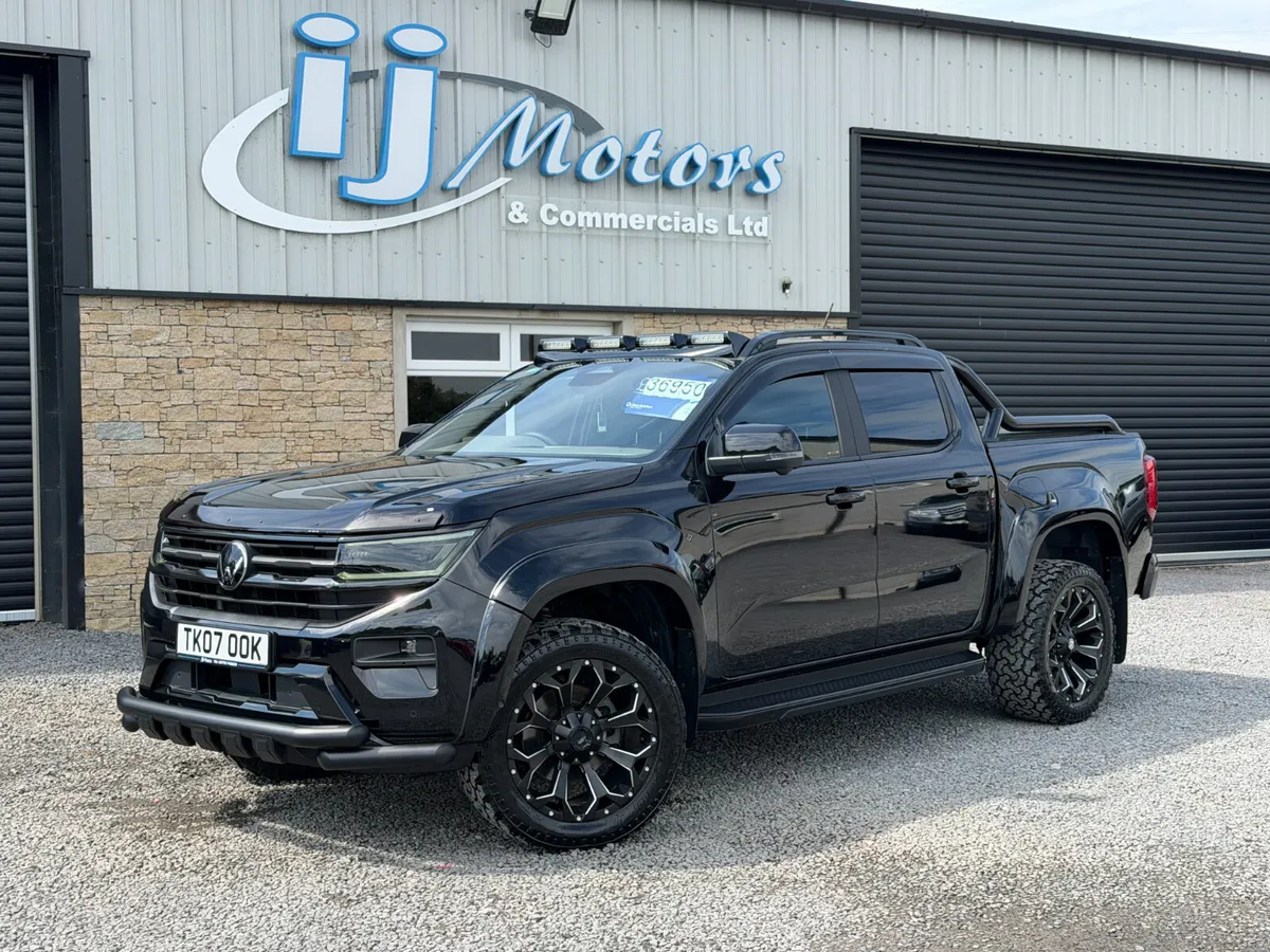 2024 VOLKSWAGEN AMAROK TDI 4M STYLE CREWCAB PICKUP - Image 3