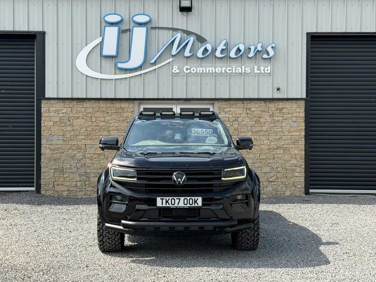 2024 VOLKSWAGEN AMAROK TDI 4M STYLE CREWCAB PICKUP - Image 2