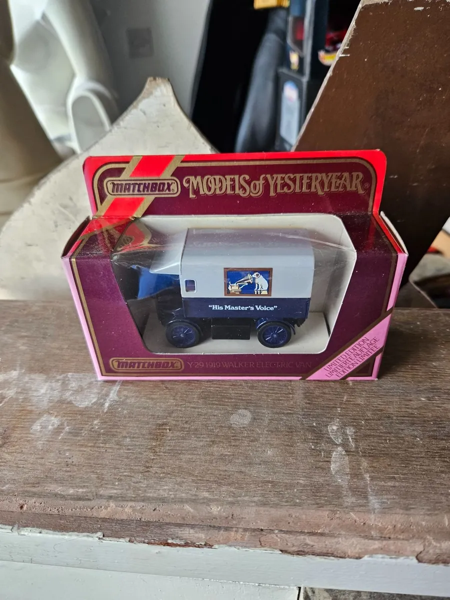 Matchbox Yesteryear His Masters Voice Van