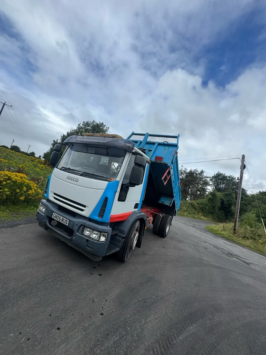 Iveco tipper - Image 1