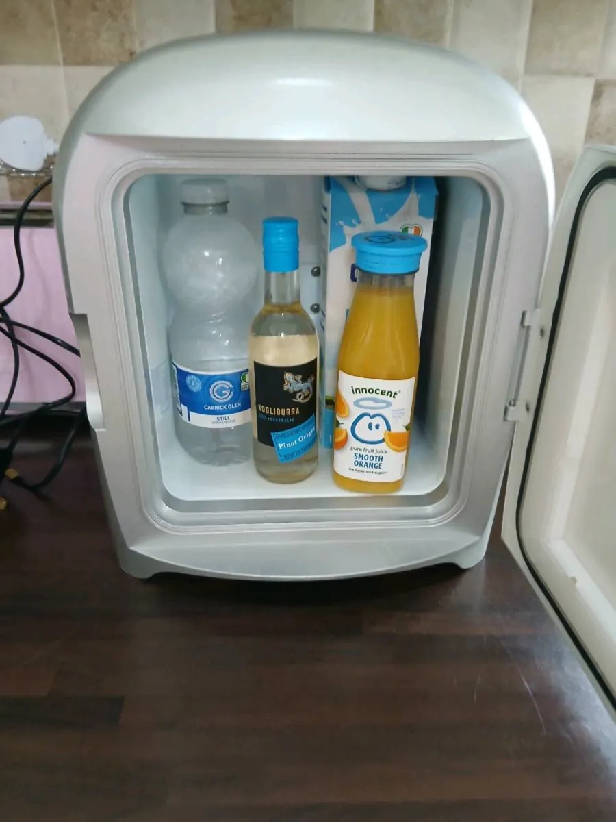 MINNI FRIDGE ELECTRIC - Image 4
